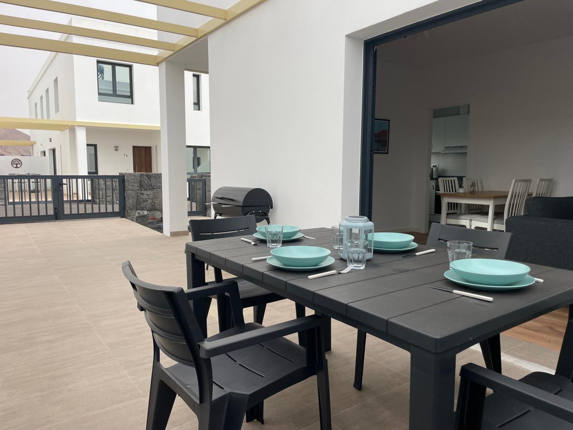Villa Patricia By Vulcano Homes Costa Teguise Exterior photo